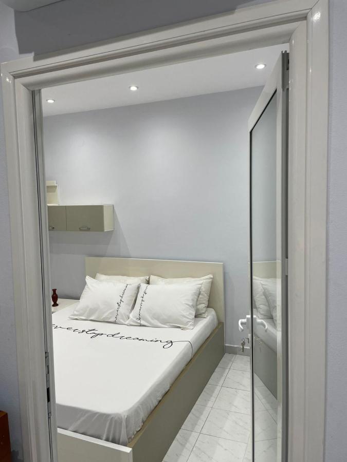 E&B Cosy Apartment Tirana Eksteriør billede